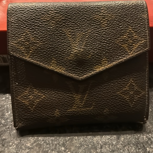 💕SOLD!! Louis Vuitton Vintage Elise Wallet, monogram💕 - Picture 2 of 8